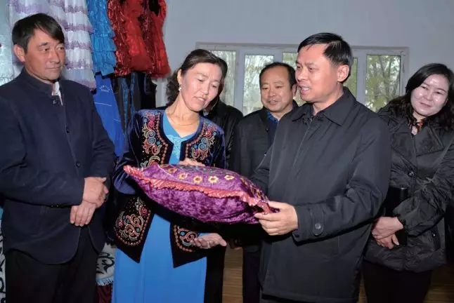 王国和在吉木萨尔,木垒督导调研脱贫攻坚工作